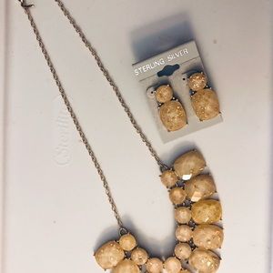 Avon Necklace & earring set